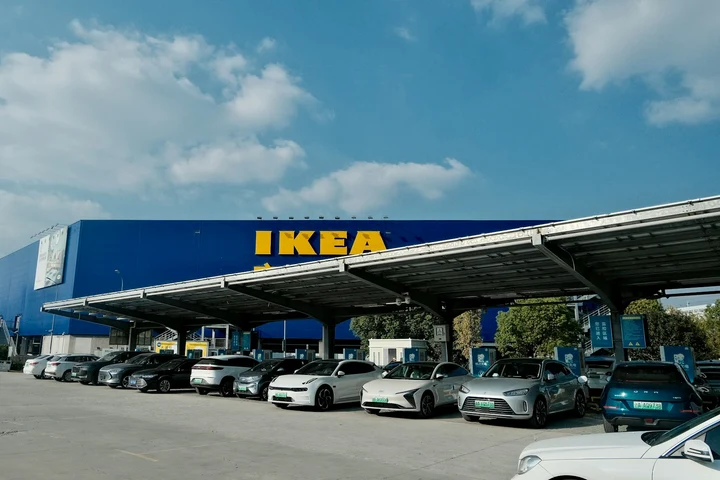 Proprietarul IKEA avertizează asupra pieței din România: consumul se prăbușește, costurile explodează