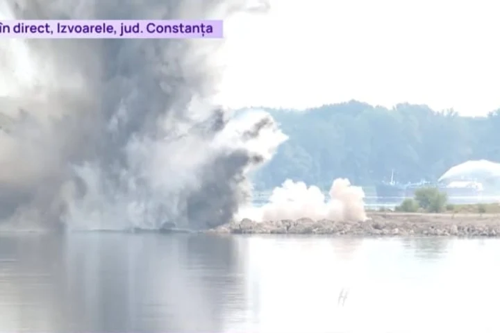 VIDEO | Imagini spectaculoase pe Dunăre. Stânca Pârjoaia a fost detonată cu 100 de kilograme de explozibil. Miza uriașă: menținerea în funcțiune a Centralei Nucleare de la Cernavodă