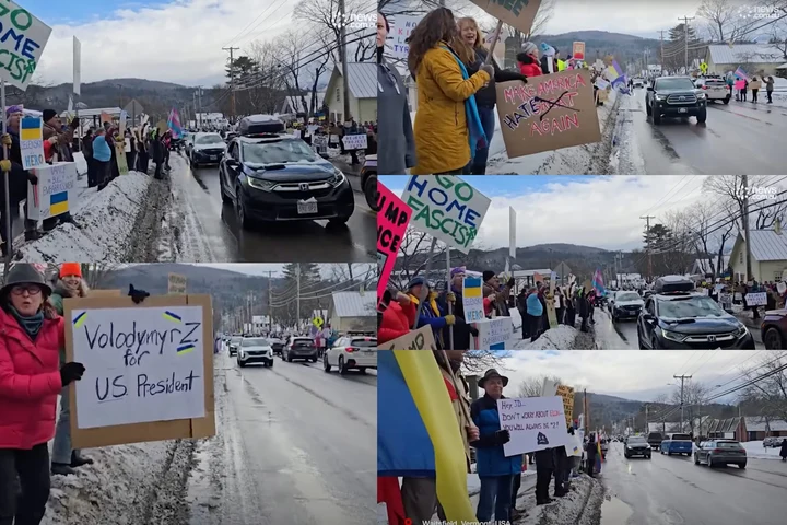 JD Vance, întâmpinat de protestatari în Vermont, unde voia să se relaxeze cu familia. A fost numit „fascist”: „Du-te și schiază în Rusia”. Unde s-a retras vicepreședinte Statelor Unite VIDEO