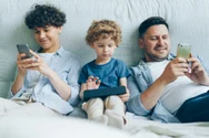 UE pregătește o interdicție uriașă pentru copiii sub 15 ani: fără TikTok, Instagram, YouTube, ChatGPT și jocuri online