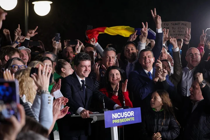 Nicușor Dan a câștigat alegerile prezidențiale: România are un nou președinte