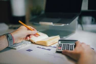 Taxe mult mai mari dacă nu depui la timp acest document la ANAF. Impozitul poate ajunge la 16%