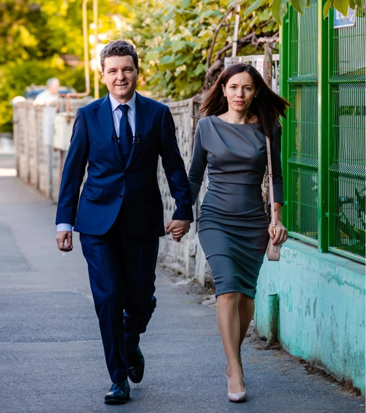 Ce Rochie Superb A Purtat So ia Lui Nicu or n Ziua Votului FOTO 