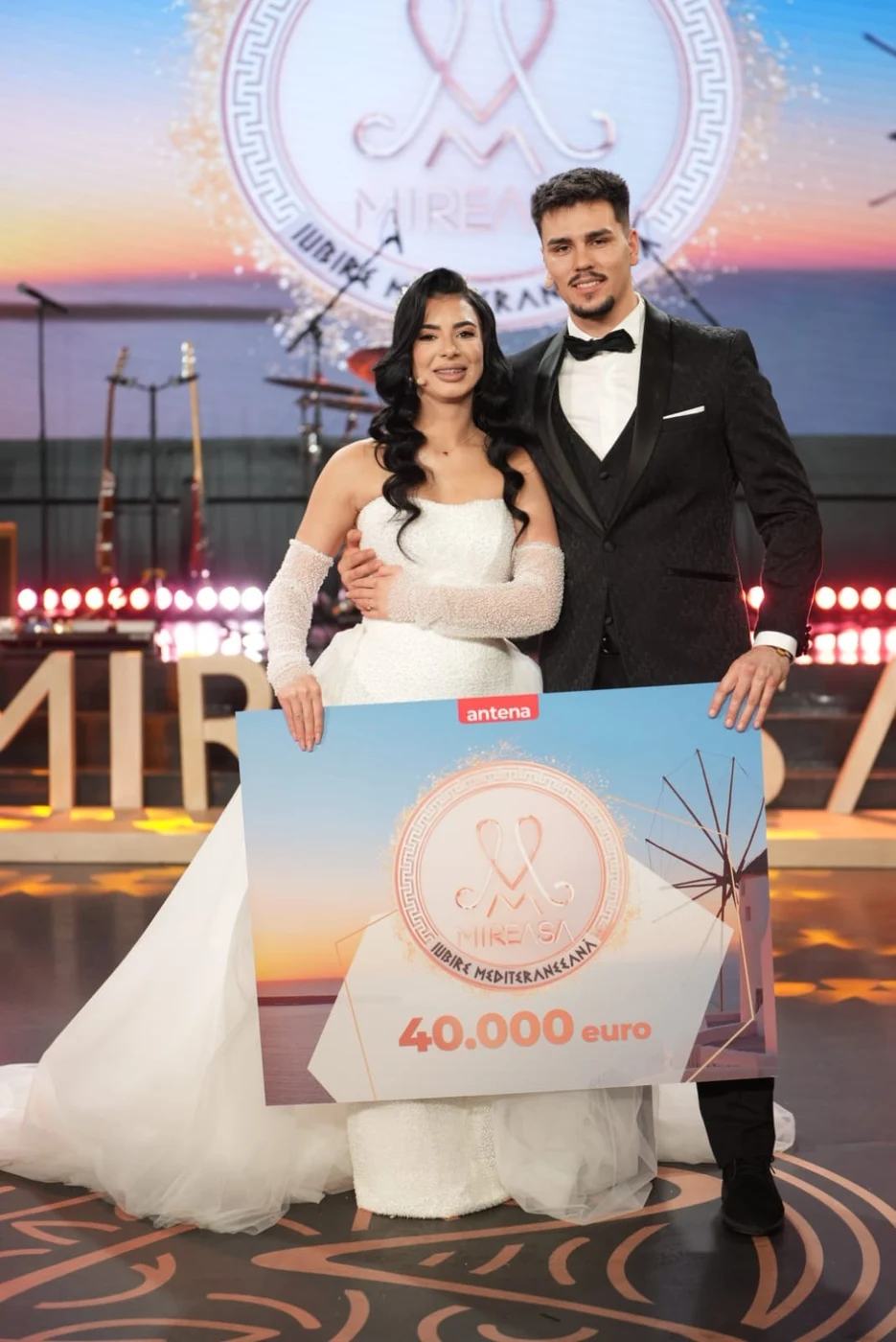 Câștigătorii „Mireasă” au plecat acasă cu premiul de 40.000 de euro