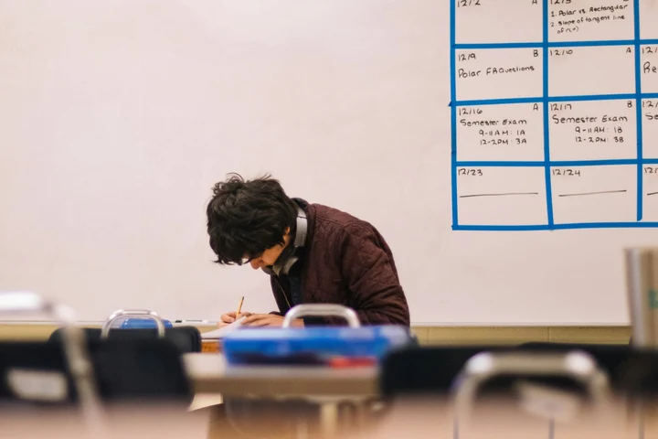 Un gest banal l-a costat Bacalaureatul. Motivul pentru care un tânăr a fost eliminat instant de la BAC. Mai poate da examenul peste alte două sesiuni