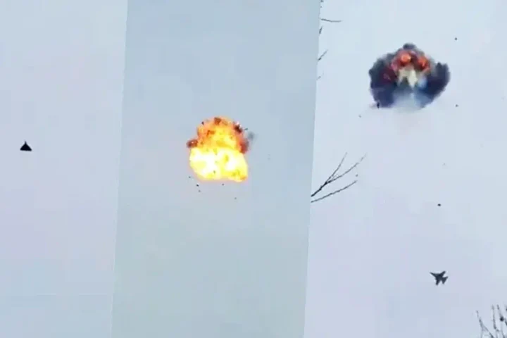 VIDEO Moment spectaculos pe cer. Cum a fost distrusă o dronă rusească Shahed de un F‑16 ucrainean