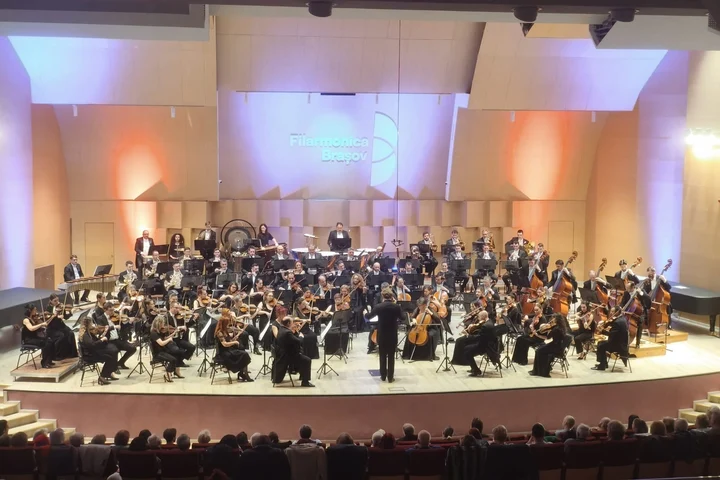 Damian Drăghici și Filarmonica Brașov deschid luna sărbătorilor cu un concert de excepție!