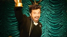 Sebastian Stan, discurs cu ochii în lacrimi, premiat la Globurile de Aur: „Mulțumesc mamei, care a părăsit România pentru o viață mai bună. Mulțumesc, România!” VIDEO FOTO