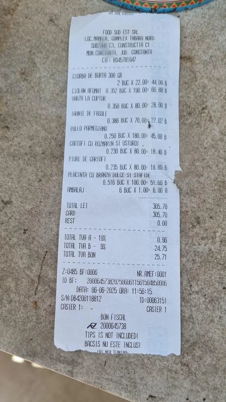 Bon postat de turist pe internet, via reddit.com
