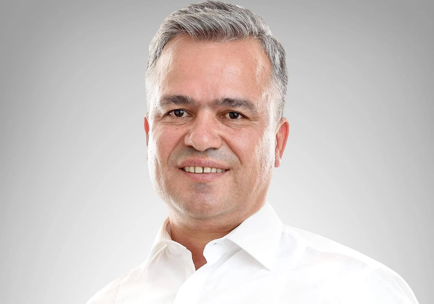 Adrian-Ioan Veștea (PNL) conduce Consiliul Județean Brașov din 2016, cu o întrerupere în perioada iunie 2023 – noiembrie 2024, când a ocupat funcția de ministru al Dezvoltării. Foto: Adrian Veștea/Facebook