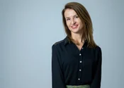 INTERVIU | Delia Sandu (GreenKid), avertisment dur pentru părinți: „Ne handicapăm copiii privându-i de reziliență. Blândețea fără limite și protecția excesivă le taie șansele de a deveni adulți funcționali”