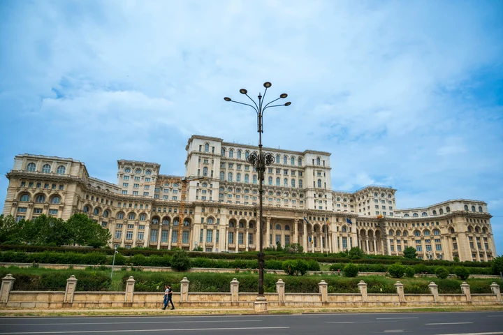 Bugetul 2026 a trecut cu 319 voturi și țintește un deficit de 6,2% din PIB