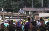 8 morți și 35 de răniți după ce un tren de marfă a lovit un autobuz plin cu pasageri. A urmat un incendiu devastator