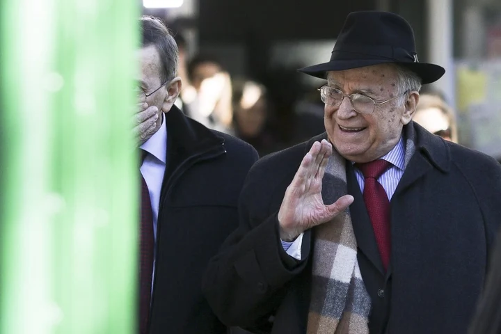 Starea lui Ion Iliescu, la 35 de la internare. Boala care îi pune viața în pericol