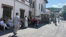 Protest după tăierea salariilor la Opera Brașov. Managerul a părăsit instituția însoțit de polițiști. Documentele care au stat la baza deciziei indică nereguli financiare de peste 2,4 milioane de lei