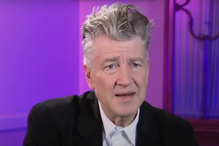 David Lynch a murit la 78 de ani. Titanul cinematografiei fusese diagnosticat cu o boală gravă la plămâni din cauza fumatului VIDEO