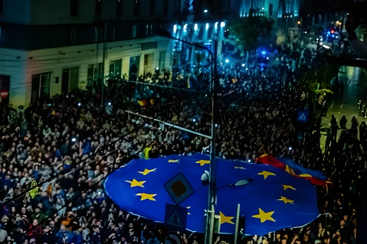 "Un salt al IQ-ului mediu al conducerii UE": "Probabil avem cel mai inteligent șef de stat din lume" — Cum reacționează internetul european la victoria surpriză din România
