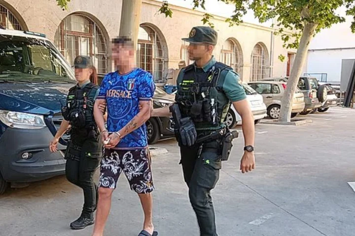 Scene înfiorătoare în Mallorca, Spania. Român arestat după ce a sărutat un copil de patru ani într-o piscină de hotel