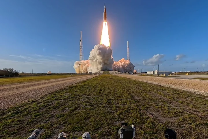 VIDEO — Moment copleșitor pentru întreaga planetă. Echipajul NASA a părăsit orbita Pământului după mai bine de 50 de ani