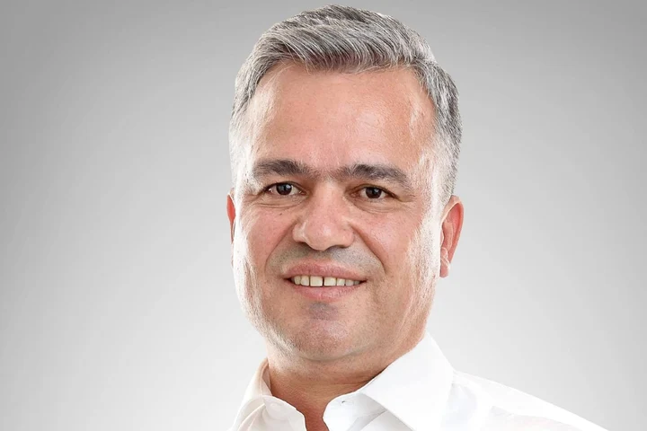 30 de ani în PNL și funcții-cheie în stat. Cine este Adrian Veștea, noul premier desemnat