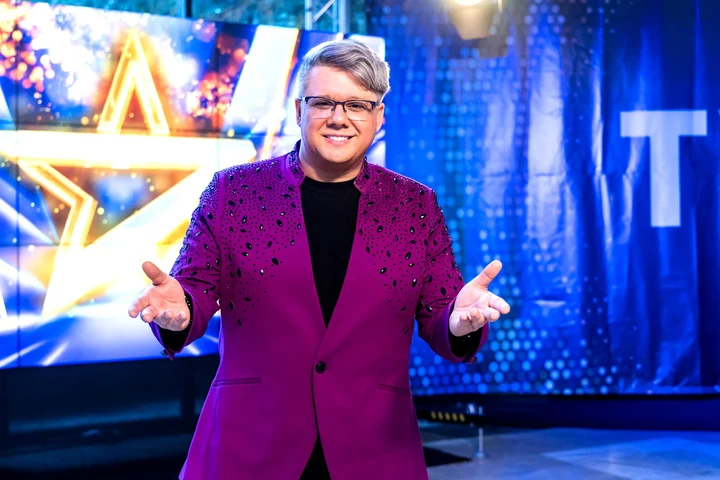 Cum s-a pregătit Televiziunea Română pentru seara de Revelion. Nume neașteptate la petrecerea dintre ani