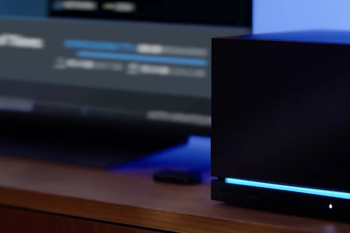 Steam lansează o nouă consolă ce ar putea revoluționa piața de gaming: Steam Machine