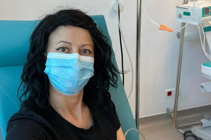 „Dacă eu pot vota după chimioterapie, puteți și voi”: Mărturia cutremurătoare a unei bolnave de cancer pentru români
