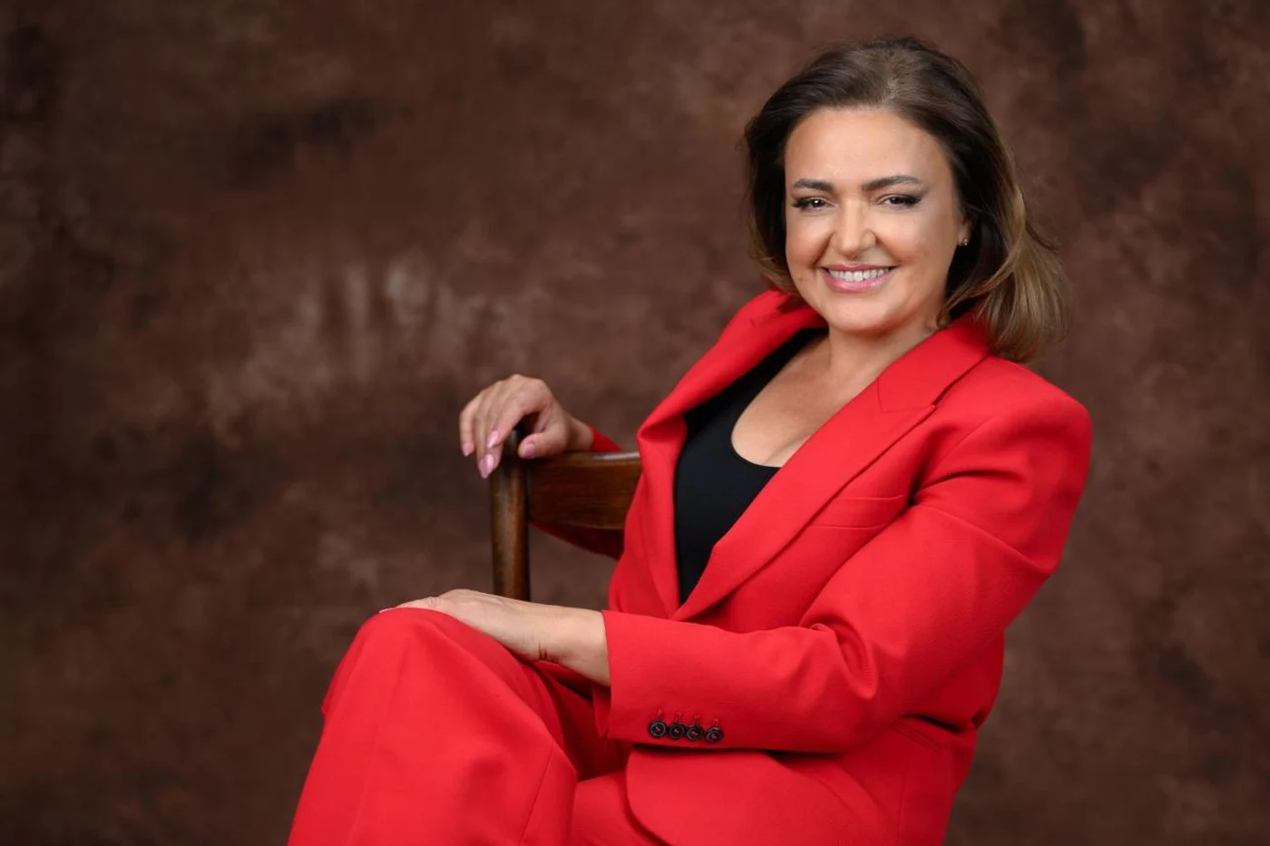 Cristina Bâtlan: Autoarea propriei povești este femeia care știe că azi are întotdeauna o pagină albă. | Revista | Revista PSYCHOLOGIES Romania