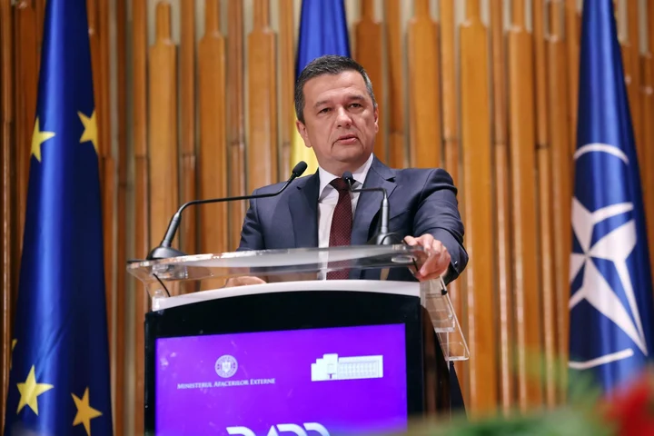 Grindeanu: Majorarea TVA este o informație falsă, PSD rămâne în guvern