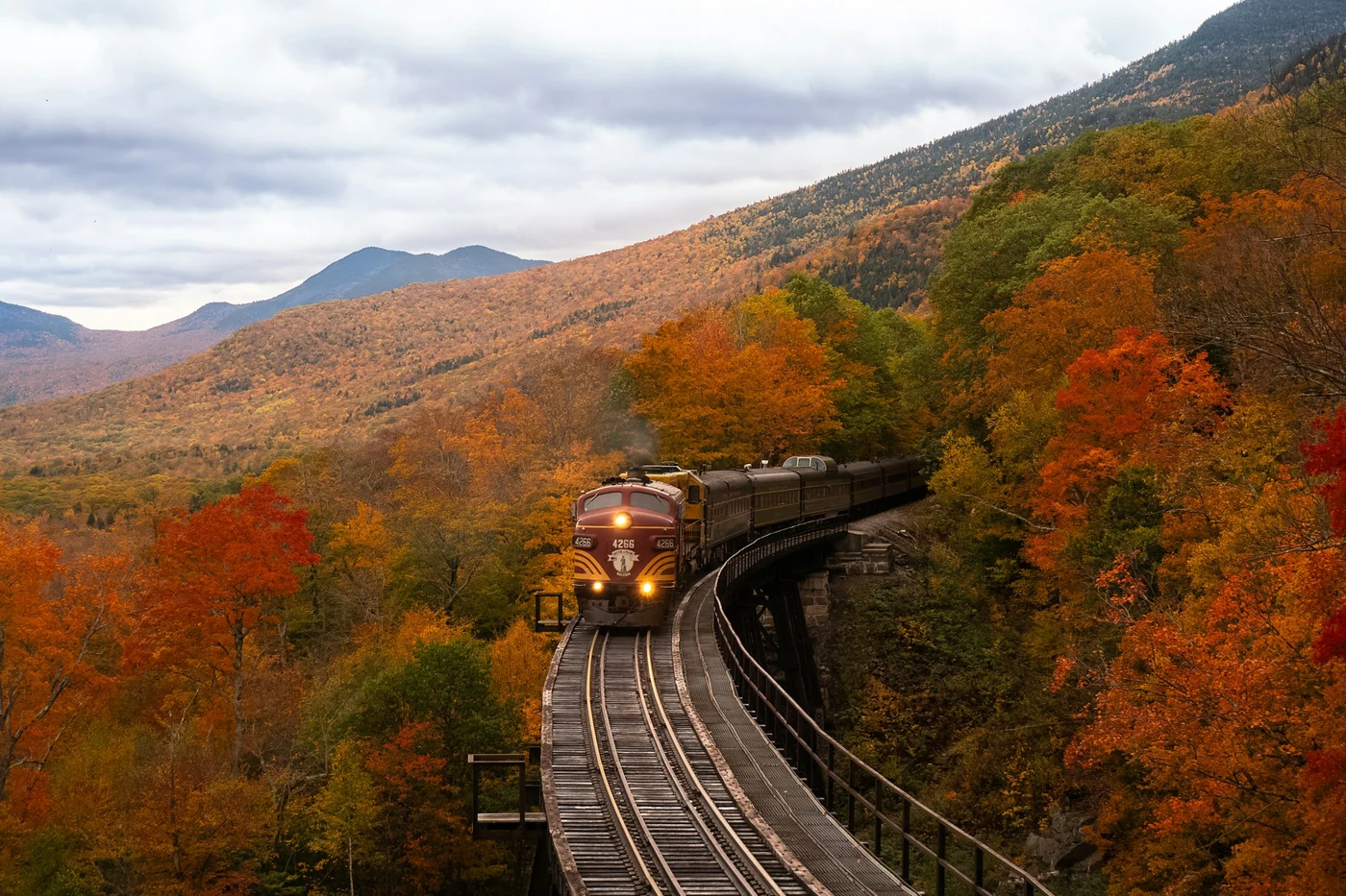 Biletele de tren pot fi achiziționate acum și prin 24pay. Sursa foto: Unsplash.com