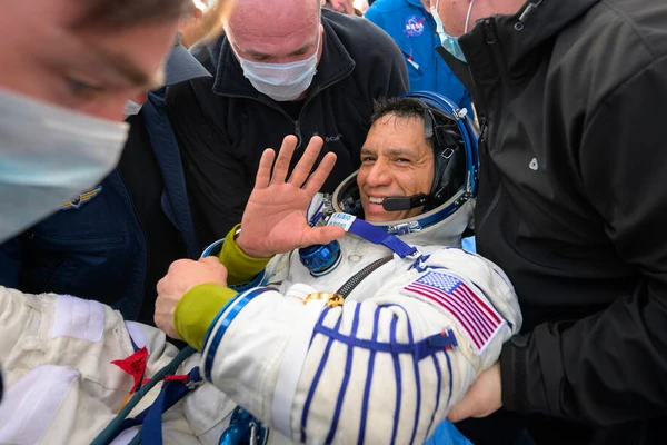 371 de zile în spațiu: Astronautul NASA Frank Rubio s-a întors pe Pământ după mai mult de un an petrecut pe stația spațiala internațională