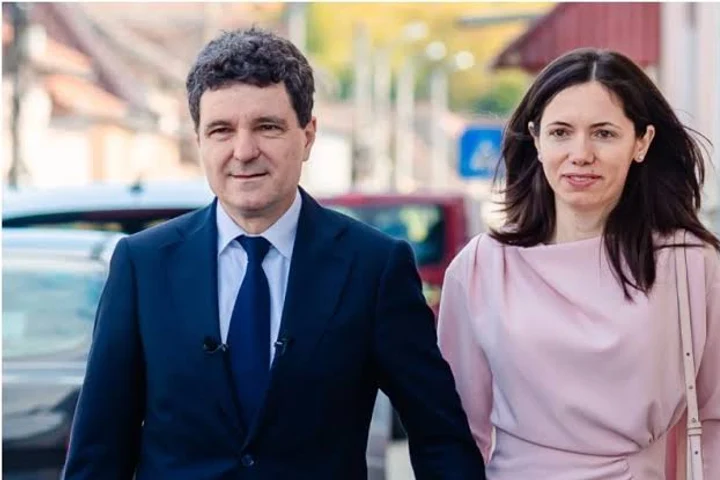 Rochia controversată purtată de Mirabela Grădinaru la Palatul Cotroceni