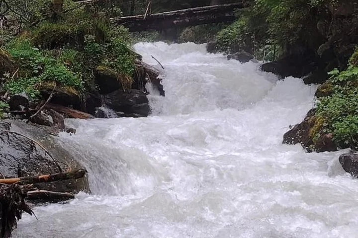 Viituri și pericol crescut în Munții Făgăraș. Salvamont Brașov avertizează turiștii să evite văile nordice